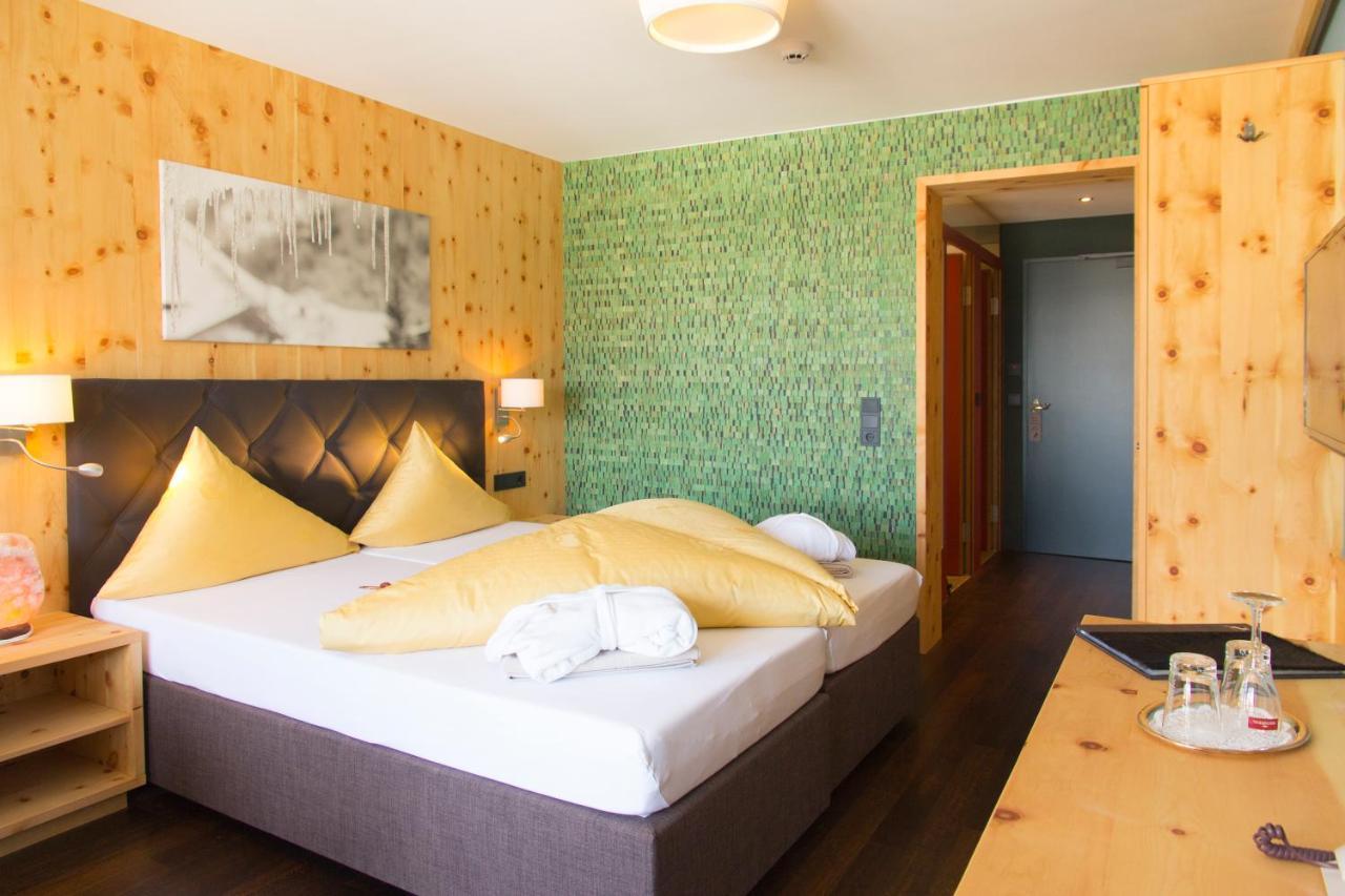 Wohlfuehlhotel Hubertushof Штубен-ам-Арльберг Экстерьер фото
